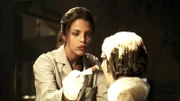 Detective Aiden Burn (Vanessa Ferlito).