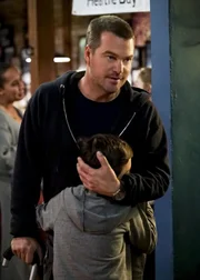 G. Callen (Chris O'Donnell, l.); Jake (Makai Dudeck, r.)