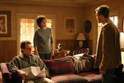 v.li.: Hal (Bryan Cranston), Lois (Jane Kaczmarek), Francis (Christopher Kennedy Masterson).