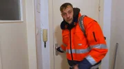 Der 42-jährige Stephan hat seine Arbeitsstelle als 2-Euro-Jobber gewechselt und ist nun im Recyclinghof tätig.