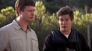 Anders Holmvik (Anders Holm, l.); Adam DeMamp (Adam DeVine, r.)