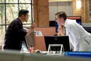 War es wirklich Selbstmord? Das NCIS-Team (v.l.n.r.: Wilmer Valderrama, Emily Wickersham und Brian Dietzen) entdeckt im scheinbar perfekten Leben der Toten ein dunkles Geheimnis ...