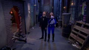 L-R: Max Thunderman (Jack Griffo), Phoebe Thunderman (Kira Kosarin)