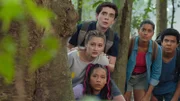 Meesha Rai (Inessa Tan), Lila Gray (Izellah Connelly, unten), Ellis Grouch (Ryan Yeates, oben), Taylor Young (Alexa Curtis, 2.v.r.), Nori Harlow (Noah Akhigbe, r.)