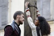 Kapitän Marcheaux (Matt Stokoe, l.); Rochelle (Leah Haile, r.)