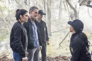 Mittlerweile hat es das NCIS-Team (v.l.n.r.) Gregorio (Vanessa Ferlito), Pride (Scott Bakula), LaSalle (Lucas Black) und Percy (Shalita Grant) nicht mehr nur mit einem Mordfall zu tun. Werden sie den Täter in der privaten Militärakademie aufspüren?