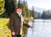 Sepp Forcher beim Keltendorfersee.