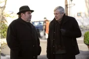 Joseph sucht Rat bei Pfarrer Neuner. Von links: Pfarrer Neuner (Peter Rappenglück) und Joseph Brunner (Wilhelm Manske).