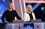 Die Kandidat:Innen des Teams "Schauspiel": Tom Wlaschiha (l.), Schauspieler und Anna Schudt  (r.), Schauspielerin.