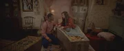 Will (Nana Agyeman-Bediako) macht sich Sorgen um Theos (Eloise Little) Gesundheit. Aber Theo ist schon wieder einen Schritt weiter.