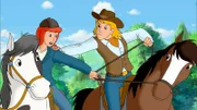 Der Dieb (r.) hat Amadeus gestohlen und Tina (l.) versucht, ihn zu befreien.