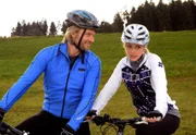 SWR Fernsehen SCHWÄBISCHE GESCHICHTEN, "Der Freund", am Mittwoch um 15:00 Uhr. v. li.: Bürgermeister Gottfried Gscheidle (Willy Reichert) mit dem Besitzer des Badhotels, Scheufele (Hans Elwenspoek).