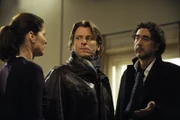 Sebastian misstraut Annalena und Holger. Von links: Annalena Brunner (Heidrun Gärtner), Sebastian Wildner (Herbert Ulrich) und Holger (Christian Alexander Rogler).