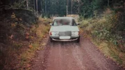 Alte Urlaubsfotos des Tatverdächtigen dokumentieren: Im Sommer 1995 fuhr er einen hellen Mercedes. Ist das der Schlüssel zur Aufklärung des Falls?