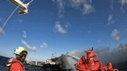 Die DGzRS-Station Warnemünde im Einsatz: Brand auf Öltanker.