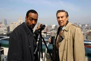 Auf offener Straße werden vier Menschen erschossen, die augenscheinlich nichts miteinander zu tun hatten. Det. Green (Jesse L. Martin) und Det. Briscoe (Jerry Orbach) beginnen mit ihren Ermittlungen.