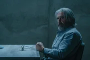 Dr. Arthur Wilde (John Lynch)