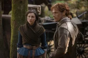 l-r: Claire Randall (Caitriona Balfe), Jamie Fraser (Sam Heughan)