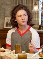 Georgie Cooper (Montana Jordan) Georgie Cooper (Montana Jordan)