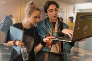 Janae Matthews (Jess McLeod), Simon Kelleher (Mark McKenna)