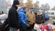 Flohmarkt (Foto, v.li.n.re.: Nils, Otto Schulte, Klaus und Samantha)