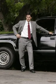 Hotchner (Thomas Gibson) und seine Kollegen versuchen eine Jungen aus den Händen eines Pädophilen zu retten ...
