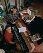 L-R: Charlie Harper (Charlie Sheen), Alan Harper (Jon Cryer), Jake Harper (Angus T. Jones)