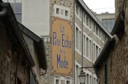 Modisch hatte die bretonische Ortschaft Châtelaudren in der zweiten Hälfte des 19. Jahrhunderts die Nase vorn: Dort erschien eine Modezeitschrift, die in ganz Frankreich gelesen wurde.