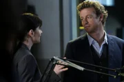 Ermitteln in einem neuen Mordfall: Patrick (Simon Baker, r.) und Teresa (Robin Tunney, l.) ...