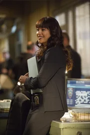 Auch wenn ihr Job ihr beinahe das Leben gekostet hätte, lässt sich Baez (Marisa Ramirez) nicht unterkriegen.