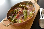Piperade ist ein baskischer Klassiker und das kulinarische Highlight der Fêtes de Bayonne.