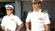 Captain Gary Hochausen (Gary Graham, l.), Harmon Rabb, Jr. (David James Elliott)