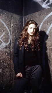 Ermittlerin Aiden Burn (Vanessa Ferlito) fälscht Beweismittel, um einen Vergewaltiger zu überführen.