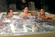 J.D.'s (Zach Braff, M.) und Turks (Donald Faison, r.) alter Kumpel Spence (Ryan Reynolds, l.) ist in der Stadt und bringt so einiges durcheinander ...