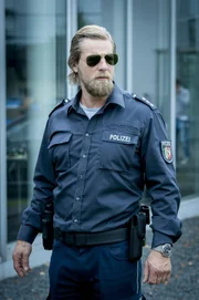 Mick (Henning Baum).