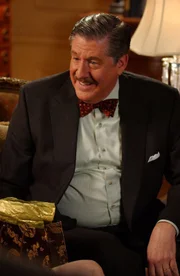 Edward Herrmann (Richard Gilmore).