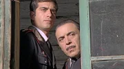Capitano Giulio Tommasi (Simone Montedoro), Maresciallo Nino Cecchini (Nino Frassica)
