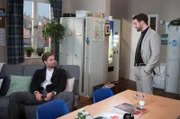 David (Arne Rudolf, r.) ermutigt Simon (Thore Lüthje, l.) zu einem weiteren Vorstoß bei Ellen.