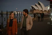 Abigail (Joanne Froggatt) und Simon (Dan Spielman) besprechen, wann sie mit dem Leichnam ihrer Tochter Sophie nach London zurückkehren.
