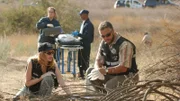 Catherine (Marg Helgenberger, l.) und Grissom (William Petersen, r.) kommen zu spät: Sie finden die Leiche des vermissten Mädchens.