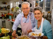 Die Fernsehköche Martina und Moritz zeigen süsse und herzhafte Rezepte für gefüllte Pfannkuchen, die der ganzen Familie schmecken.