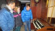 Was ist die Orgel noch wert?  (v.re.n.li.: Otto Schulte, Nadine und Jerson)