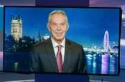 Zu Gast bei Moderatorin Sandra Maischberger: Tony Blair (ehemaliger britischer Premierminister).