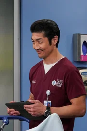 Brian Tree als Ethan Choi.