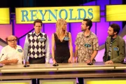 v.li.: Frank Reynolds (Danny DeVito), Dennis Reynolds (Glenn Howerton), Dee Reynolds (Kaitlin Olson), Mac (Rob McElhenney), Charlie Kelly (Charlie Day)