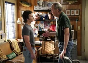 Georgie Cooper (Montana Jordan, l.); Coach Dale Ballard (Craig T. Nelson, r.)