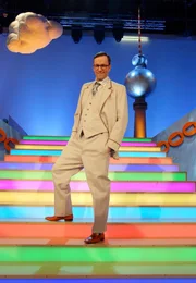 ARD/rbb KRÖMER - DIE INTERNATIONALE SHOW, V. STAFFEL, TEIL 1, "Comedytalk Deutschland 2011", am Donnerstag (24.02.11) um 23:30 Uhr im ERSTEN. Am 24. Februar 2011 startet im Ersten die fünfte Staffel "KRÖMER - Die internationale Show". - Kurt Krömer