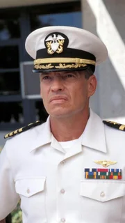 Captain Gary Hochausen (Gary Graham)