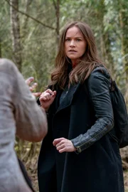 Vanessa Van Helsing (Kelly Overton)