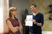 ARD STURM DER LIEBE FOLGE 1862, am Donnerstag um 15:10 Uhr im ERSTEN. Sabrina (Sarah Elena Timpe, l.) fühlt sich von Nils (Florian Stadler, r.) nicht ernstgenommen.